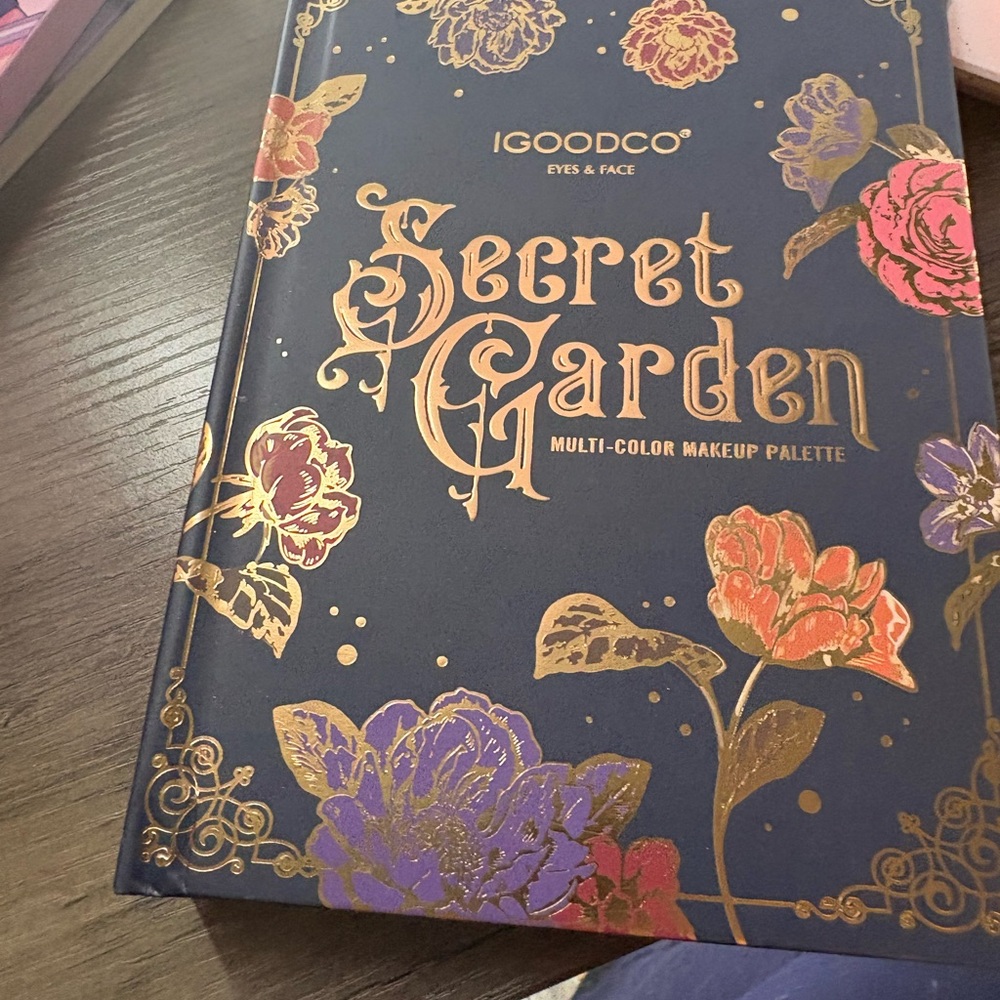 Secret Garden Multi-Color Makeup Palette